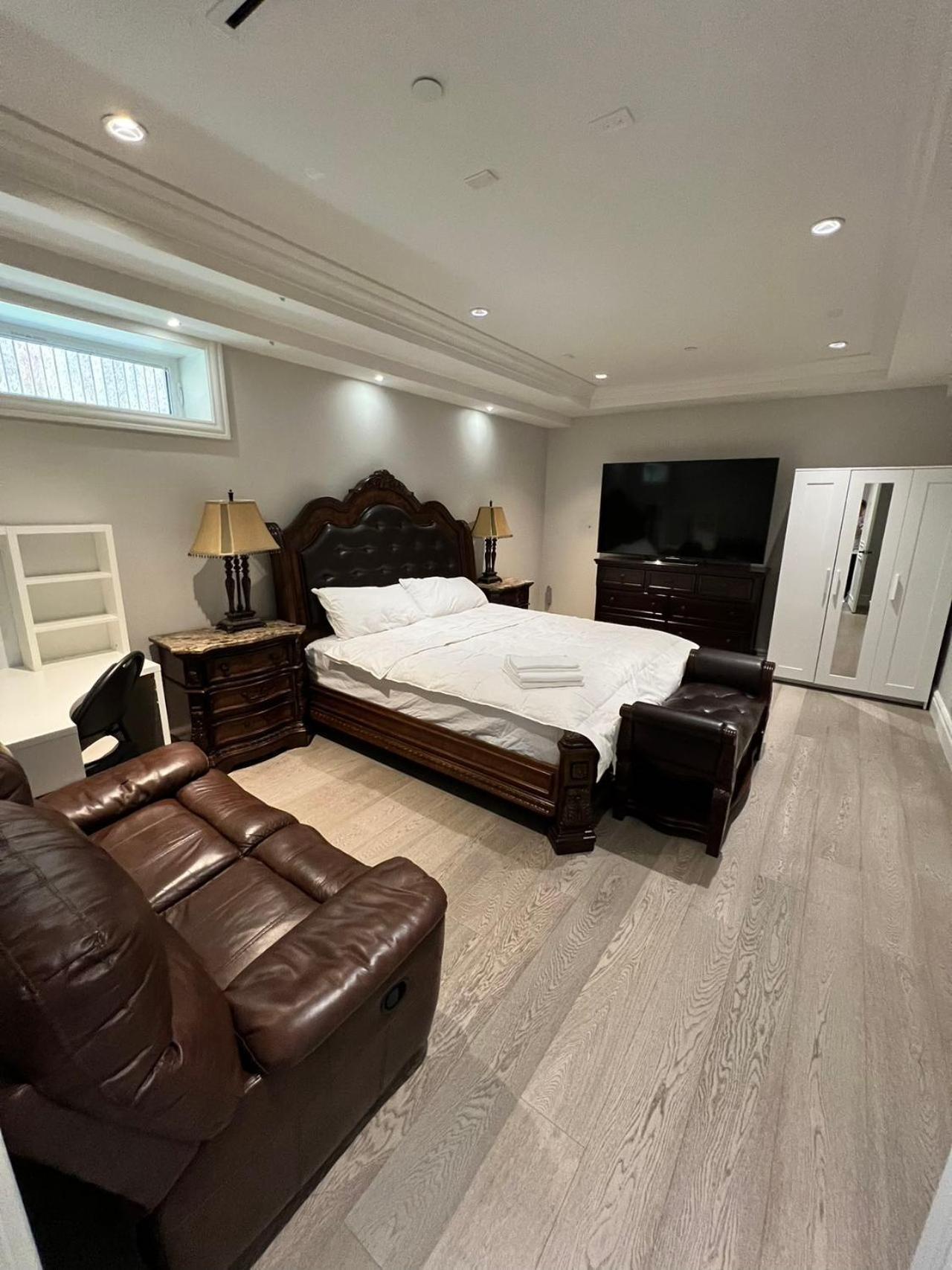 Private Rooms In Vancouver West Dış mekan fotoğraf