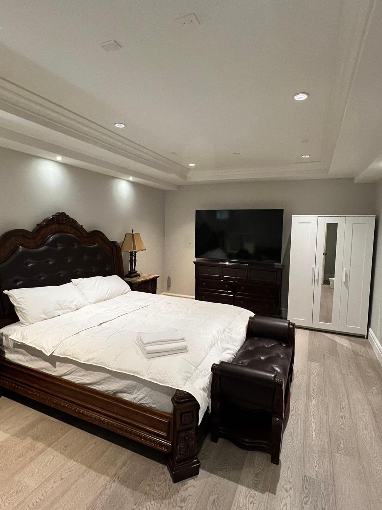 Private Rooms In Vancouver West Dış mekan fotoğraf