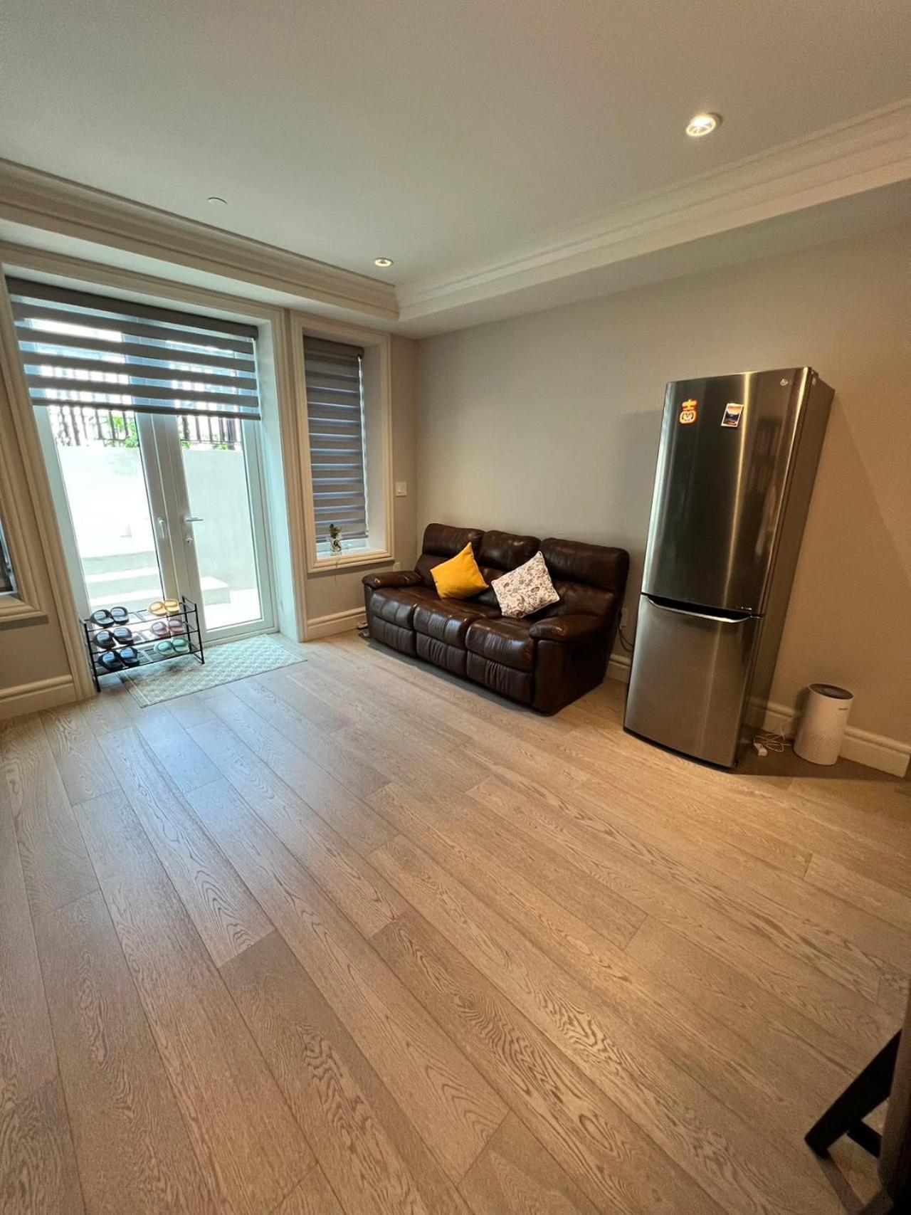 Private Rooms In Vancouver West Dış mekan fotoğraf